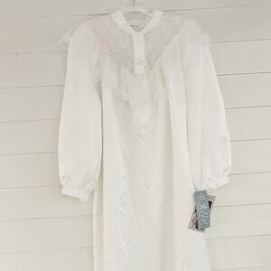 Komar NWT Vintage Satin Dreams Long Sleeve Satin Lace Long Night GOWN 1980 XS